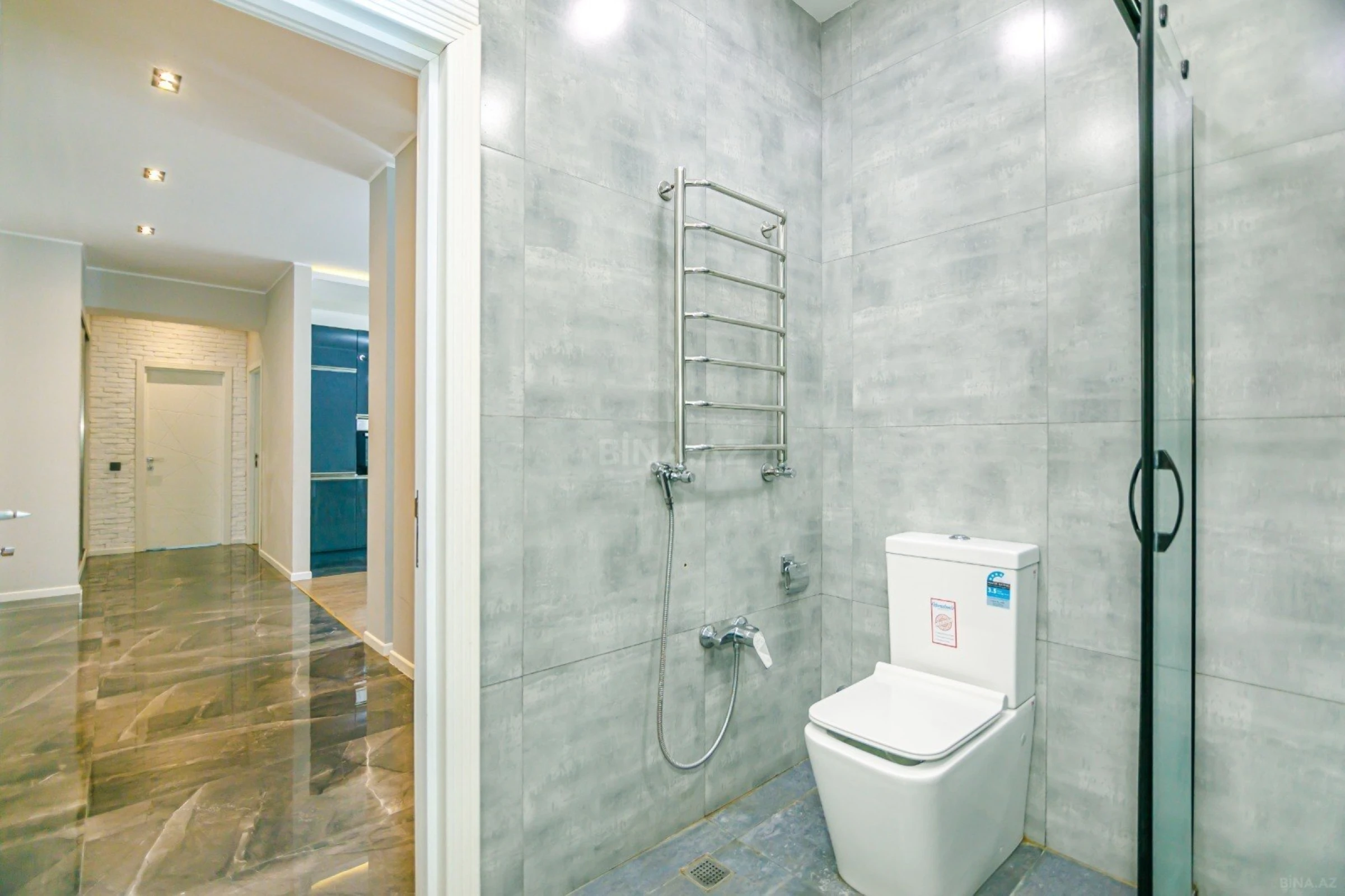 Kirayə verilir 3 otaqlı mənzil 120 m²