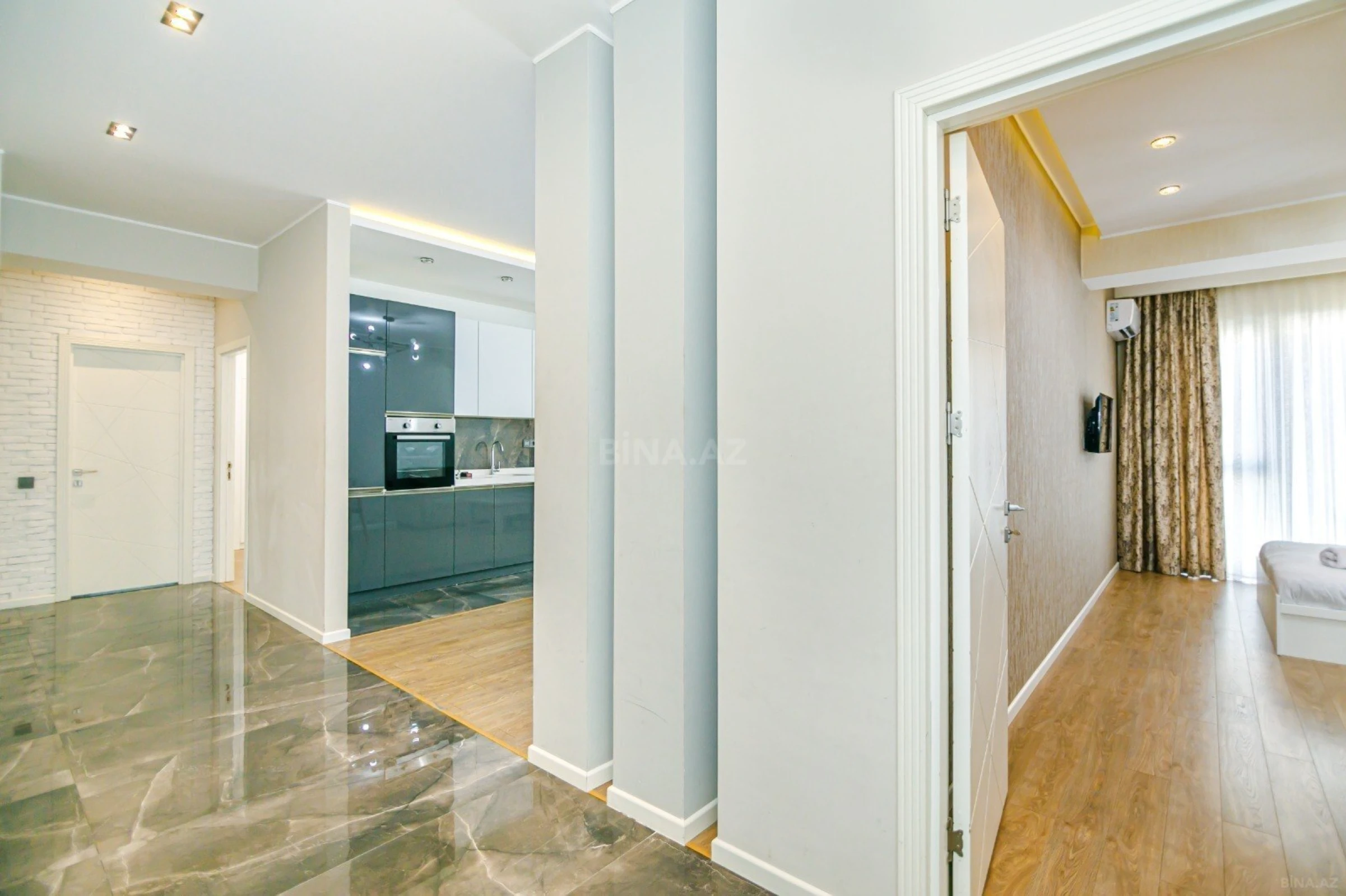 Kirayə verilir 3 otaqlı mənzil 120 m²