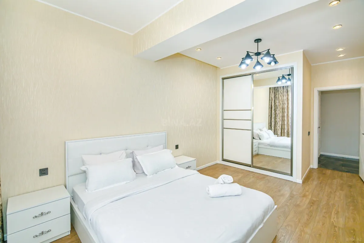 Kirayə verilir 3 otaqlı mənzil 120 m²