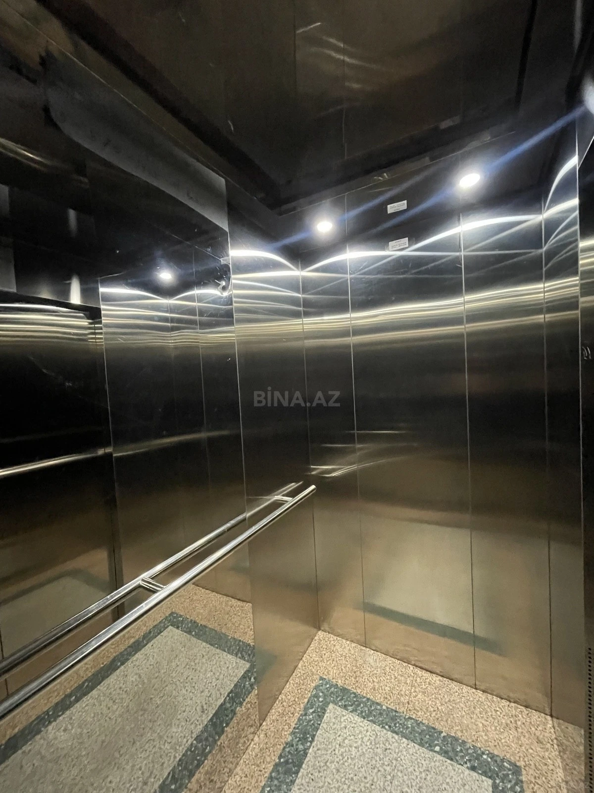 Kirayə verilir 3 otaqlı mənzil 73 m²