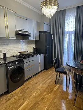 Kirayə verilir 3 otaqlı mənzil 80 m²