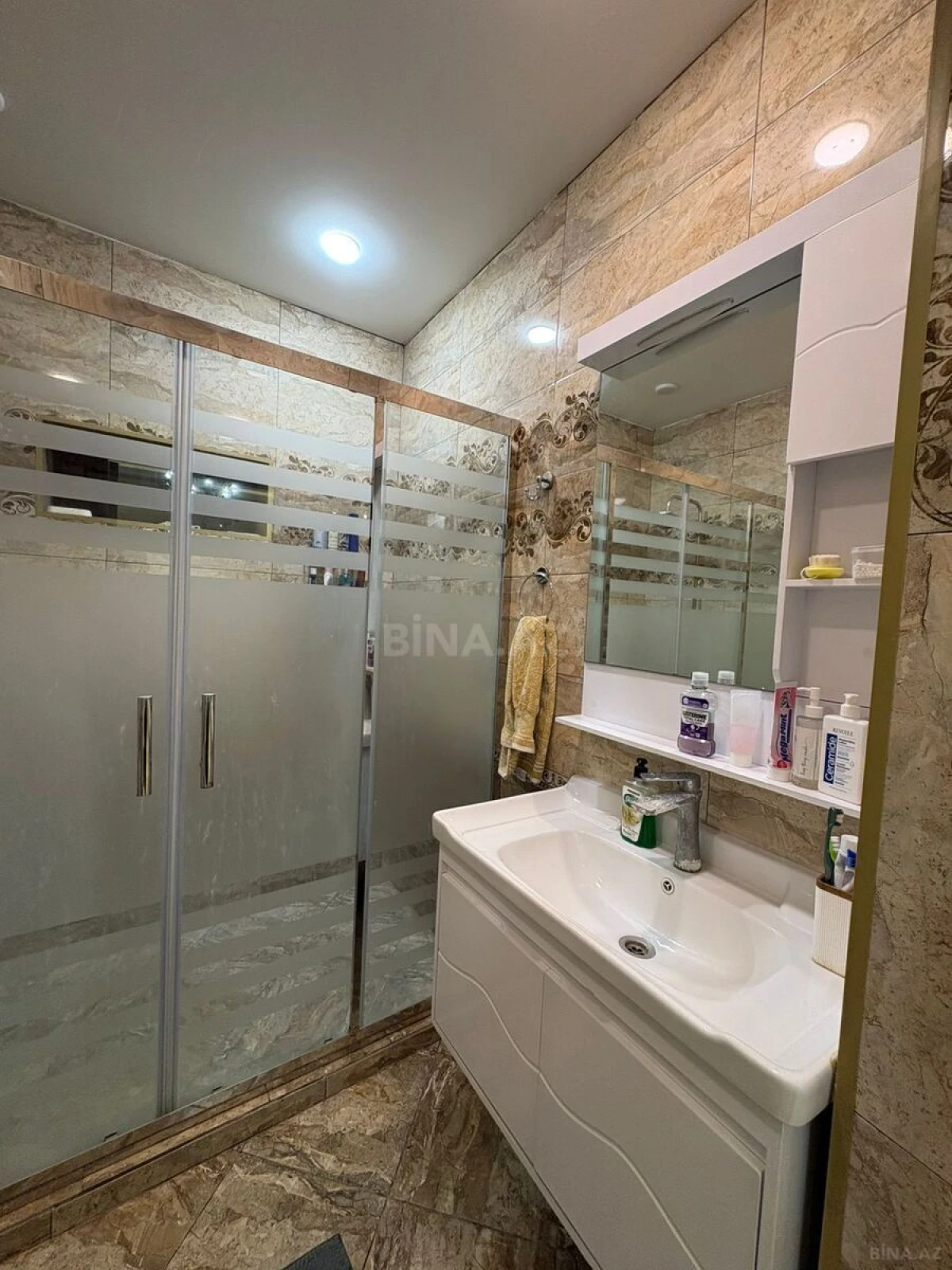 Kirayə verilir 4 otaqlı həyət evi 130 m²