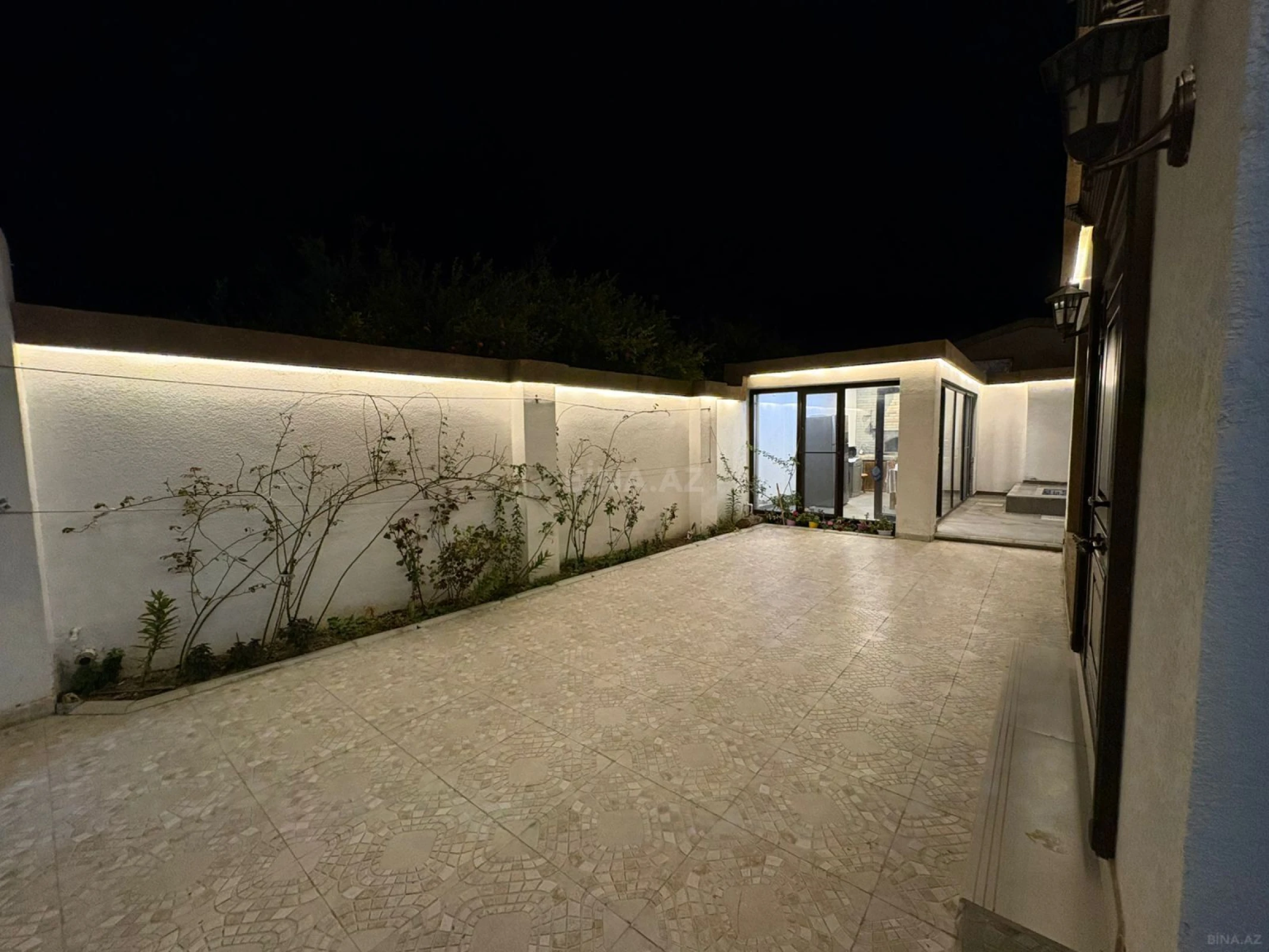 Kirayə verilir 4 otaqlı həyət evi 130 m²