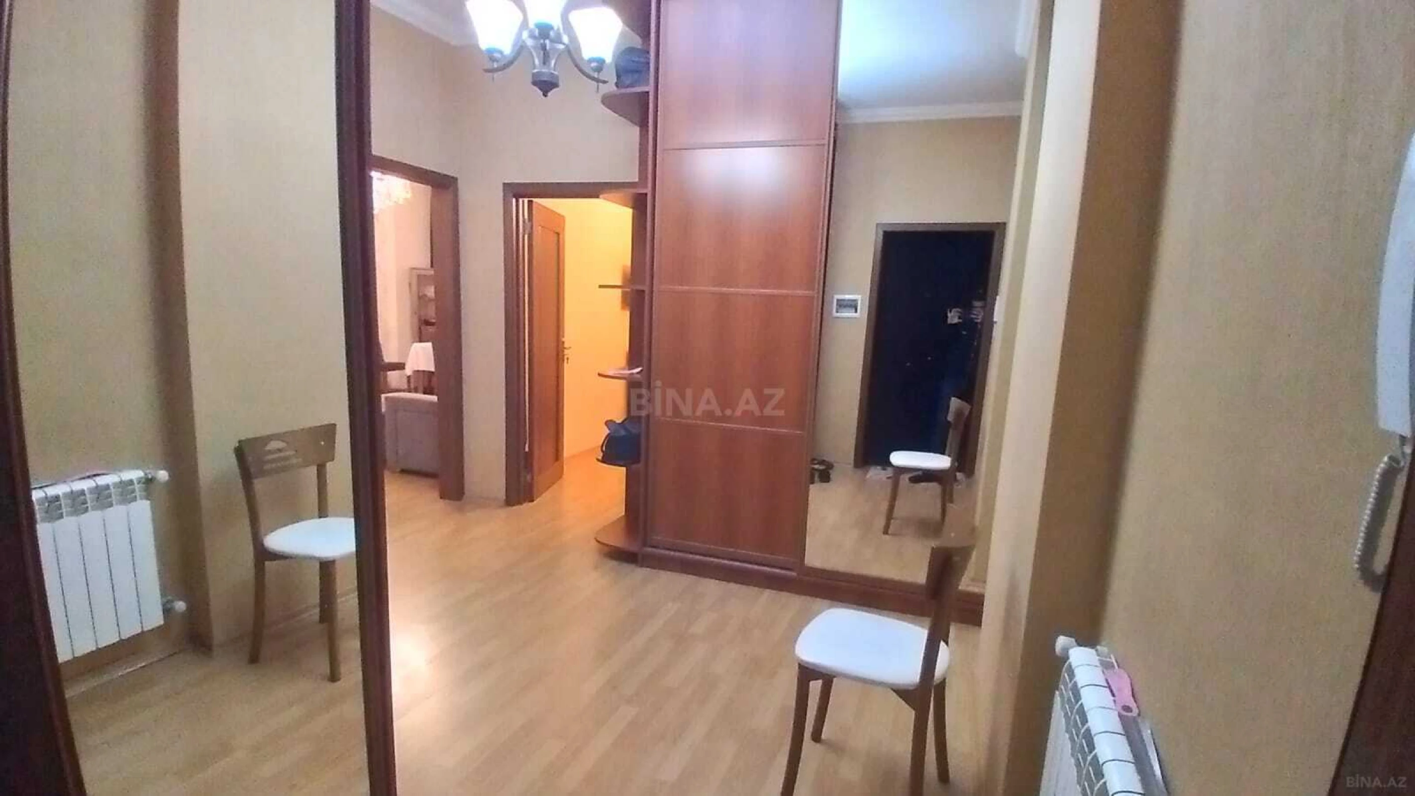 Kirayə verilir 2 otaqlı mənzil 75 m²