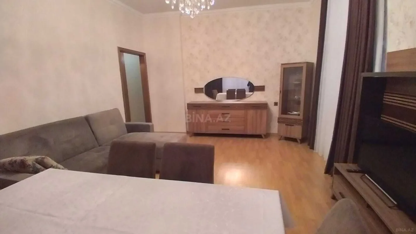 Kirayə verilir 2 otaqlı mənzil 75 m²