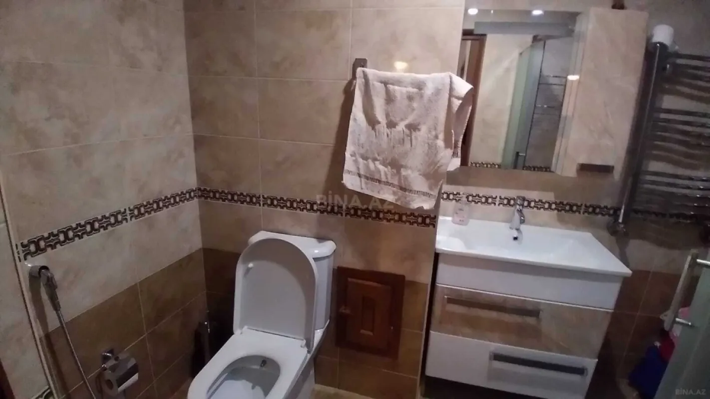 Kirayə verilir 2 otaqlı mənzil 75 m²
