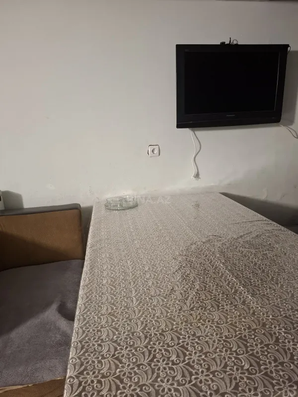 Kirayə verilir 2 otaqlı həyət evi 60 m²