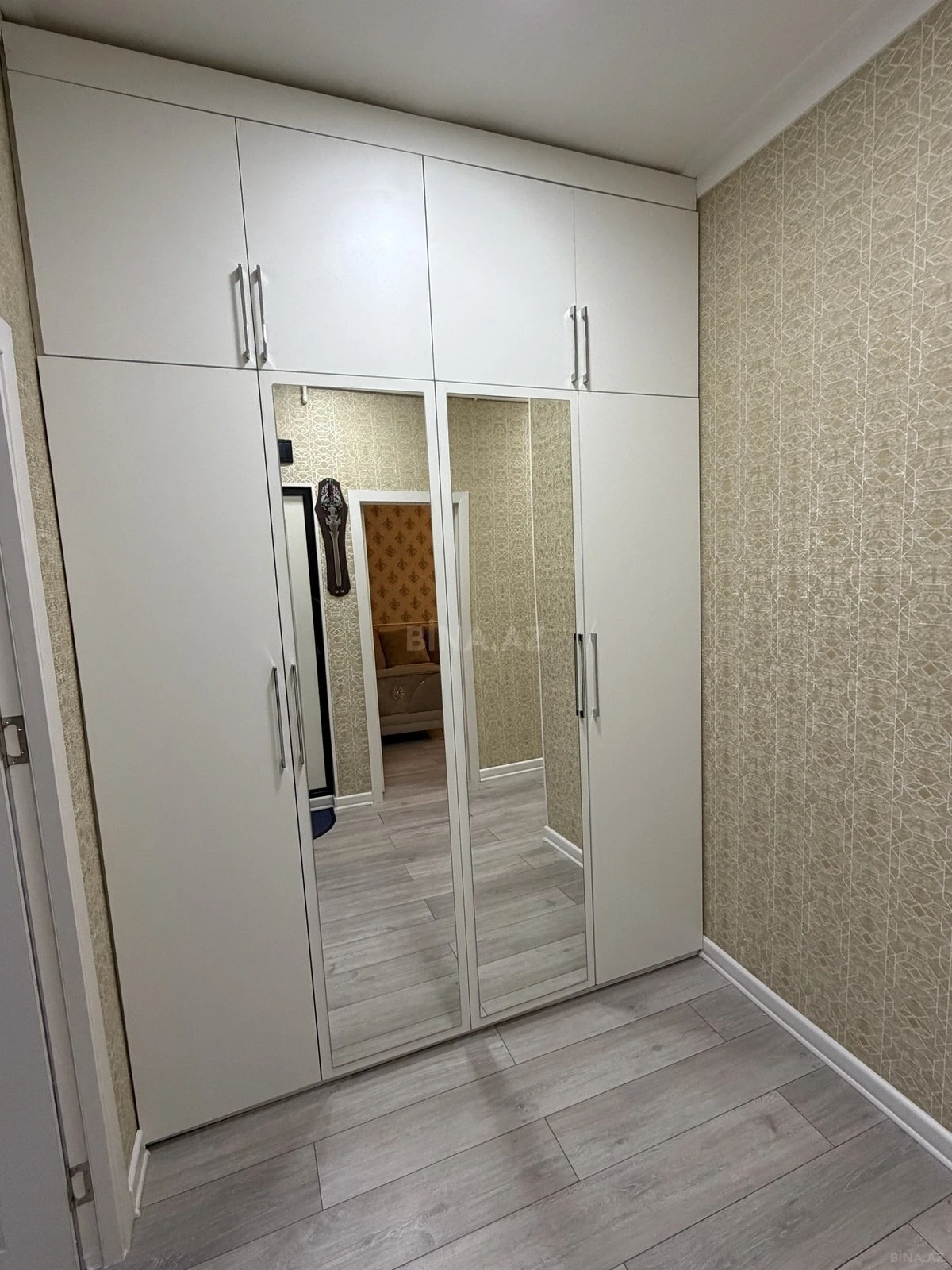Satılır 2 otaqlı mənzil 60 m²