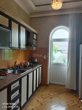 Satılır 8 otaqlı həyət evi 280 m²