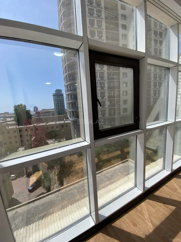 Kirayə verilir 1 otaqlı ofis 27 m²