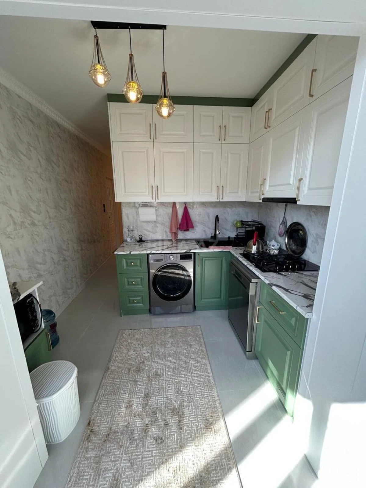 Satılır 4 otaqlı mənzil 100 m²