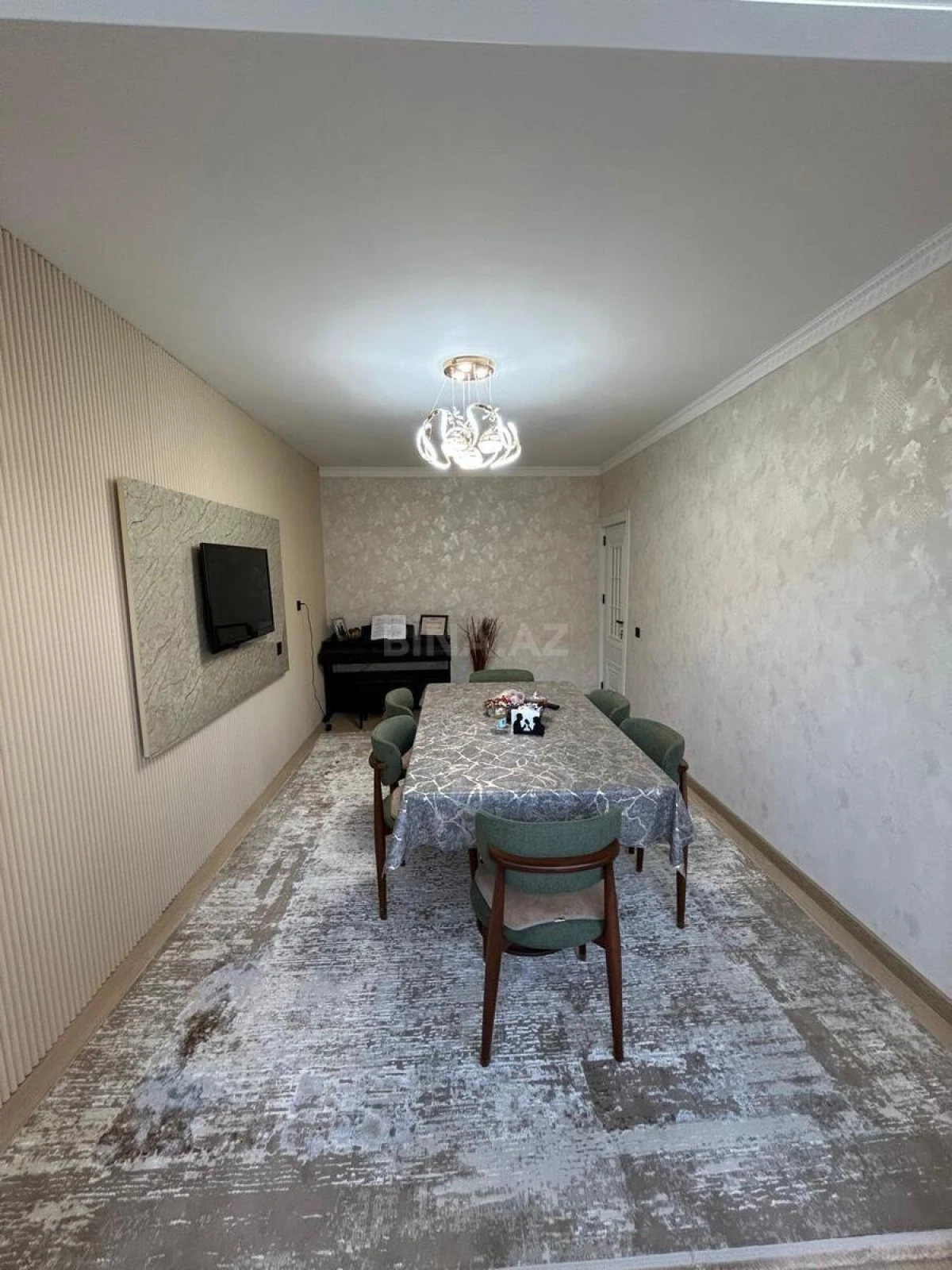 Satılır 4 otaqlı mənzil 100 m²