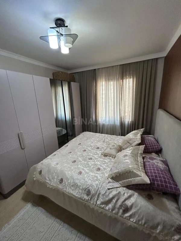 Satılır 4 otaqlı mənzil 100 m²