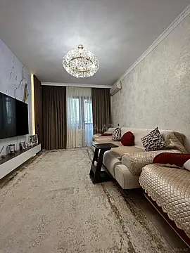 Satılır 4 otaqlı mənzil 100 m²