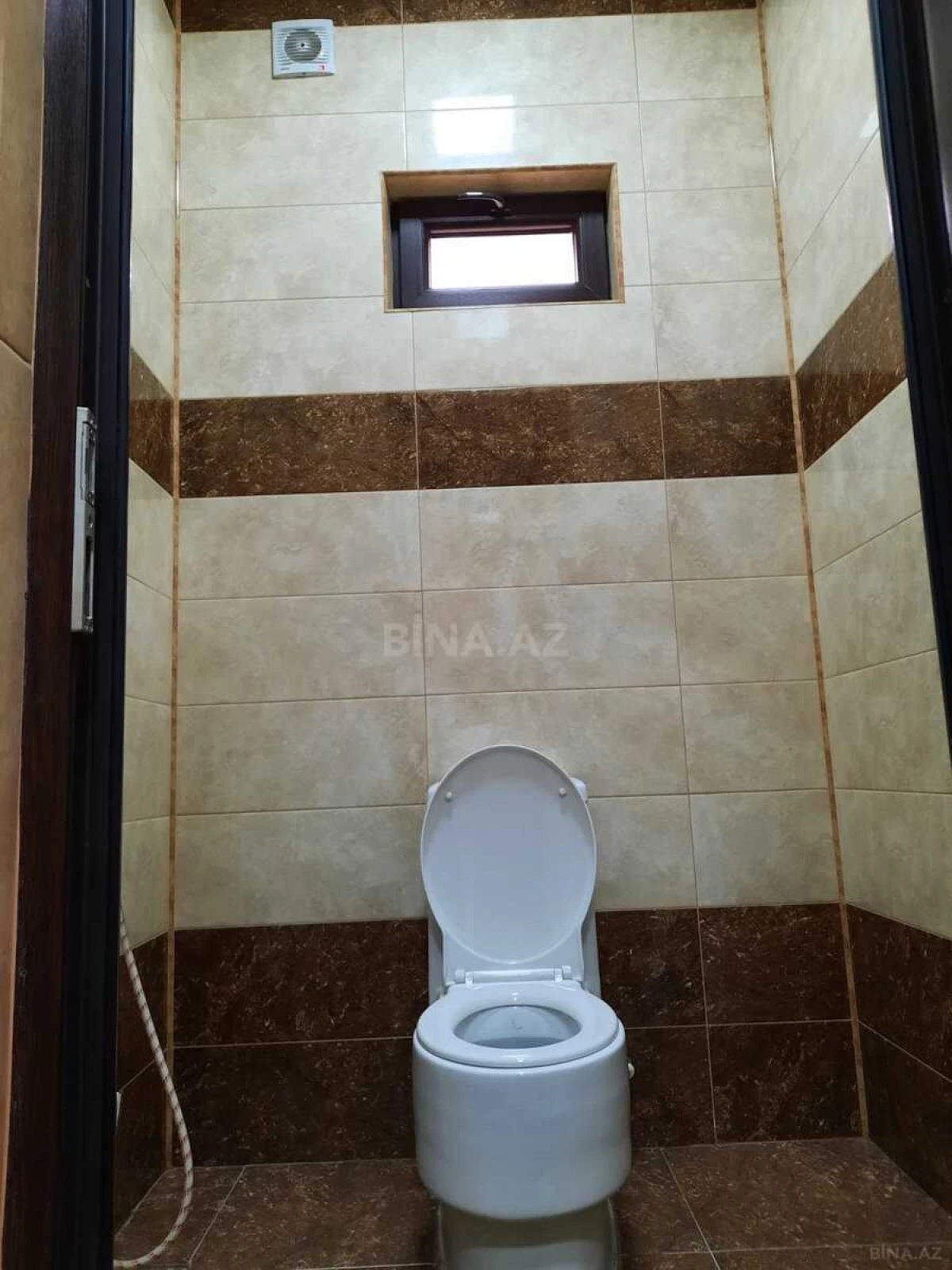 Satılır 5 otaqlı həyət evi 200 m²