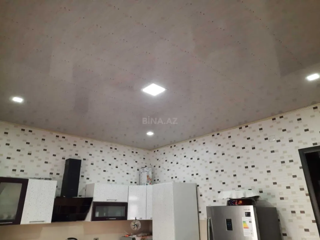 Satılır 5 otaqlı həyət evi 200 m²