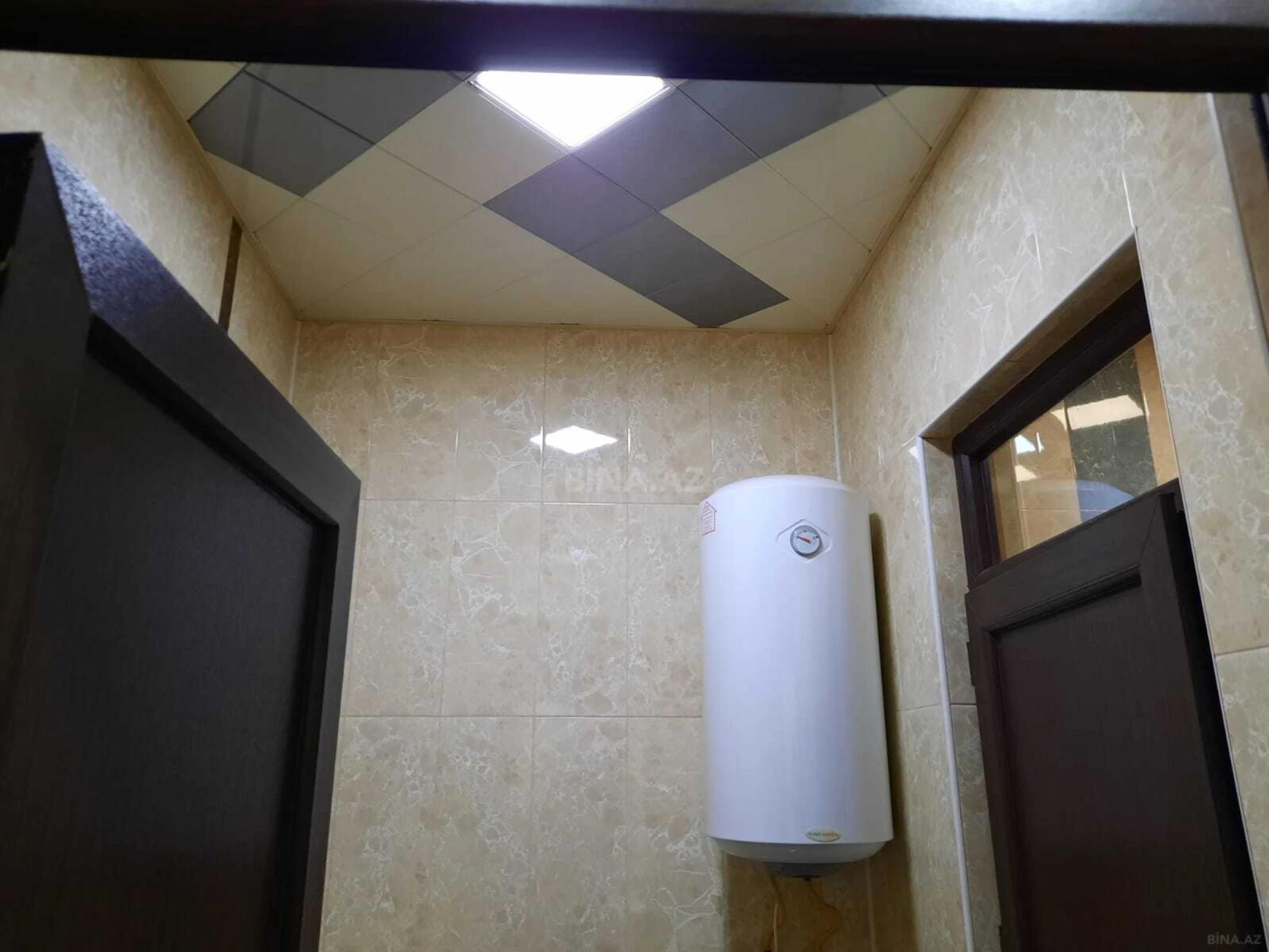 Satılır 5 otaqlı həyət evi 200 m²