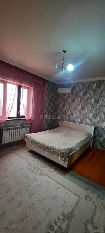 Satılır 5 otaqlı həyət evi 200 m²