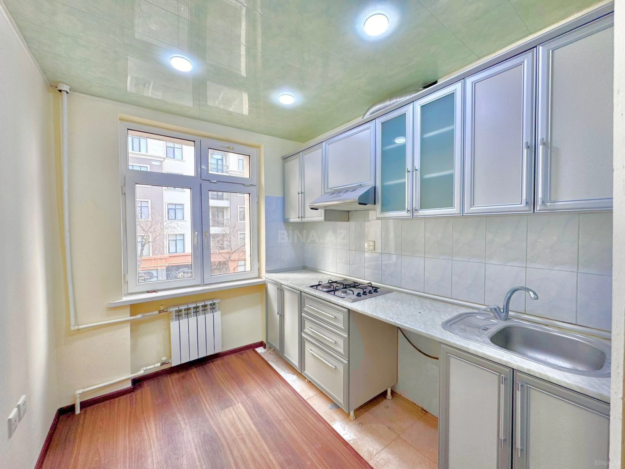 Satılır 2 otaqlı mənzil 55 m²