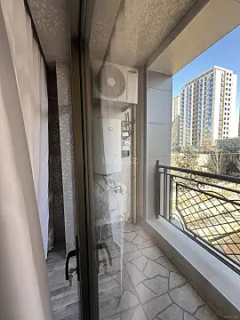 Kirayə verilir 2 otaqlı mənzil 80 m²