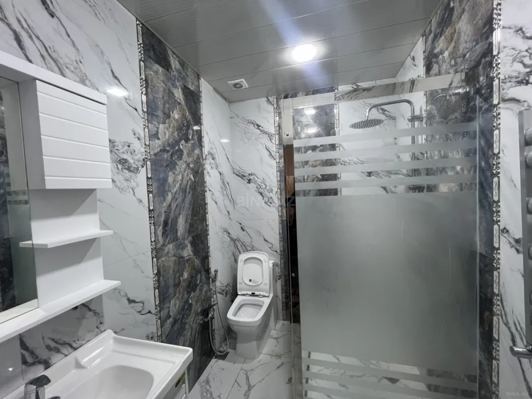 Kirayə verilir 2 otaqlı mənzil 80 m²