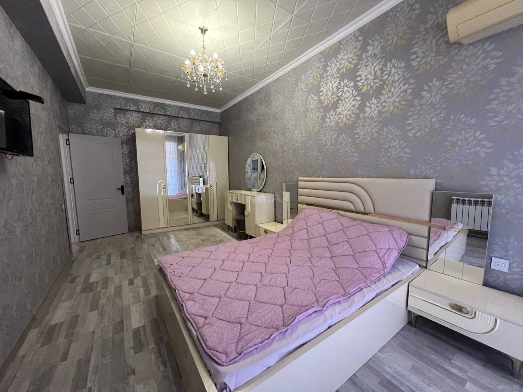 Kirayə verilir 2 otaqlı mənzil 80 m²