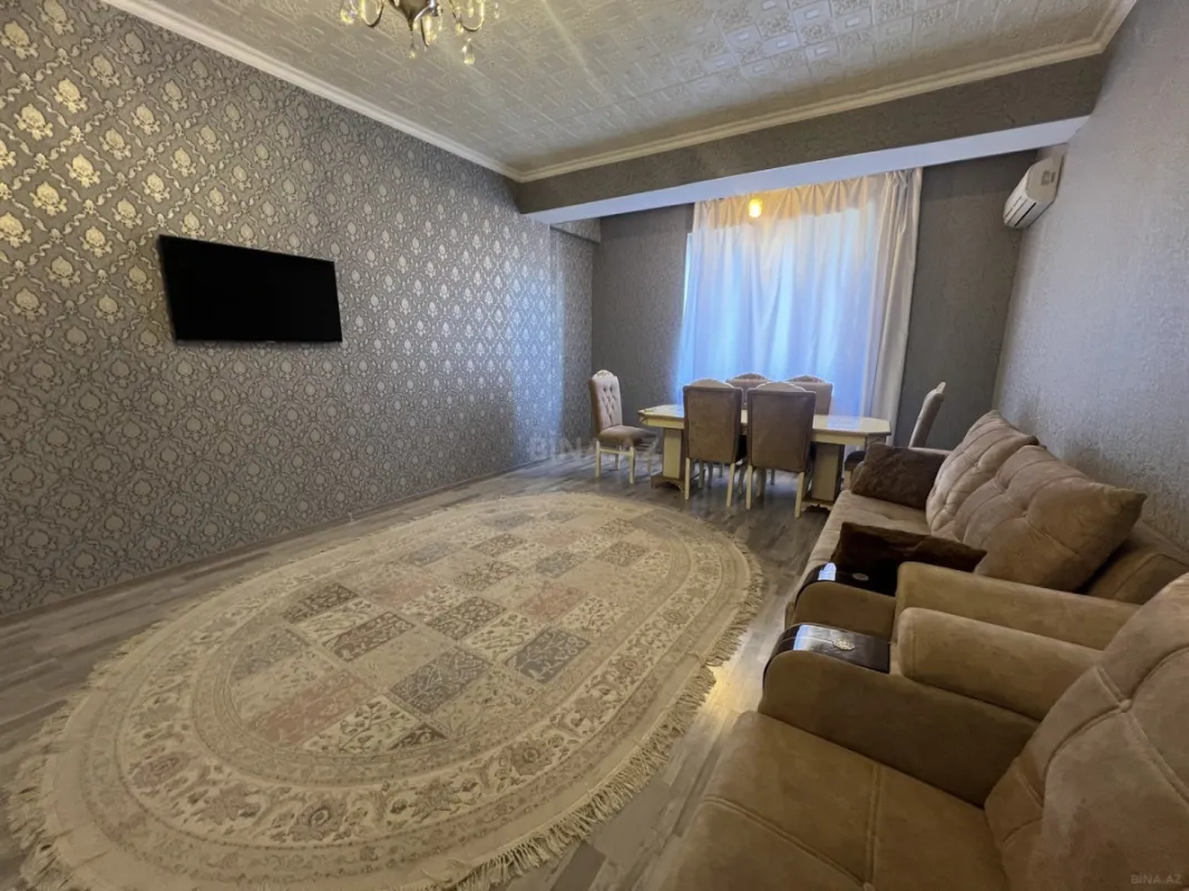 Kirayə verilir 2 otaqlı mənzil 80 m²