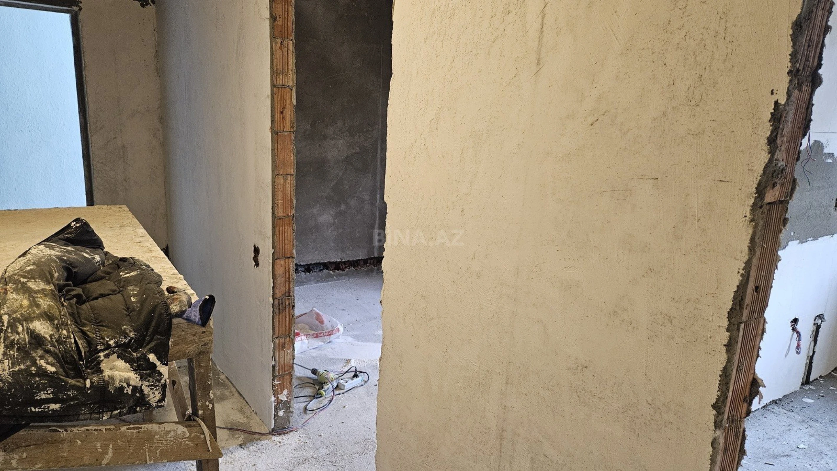 Satılır 2 otaqlı mənzil 53 m²