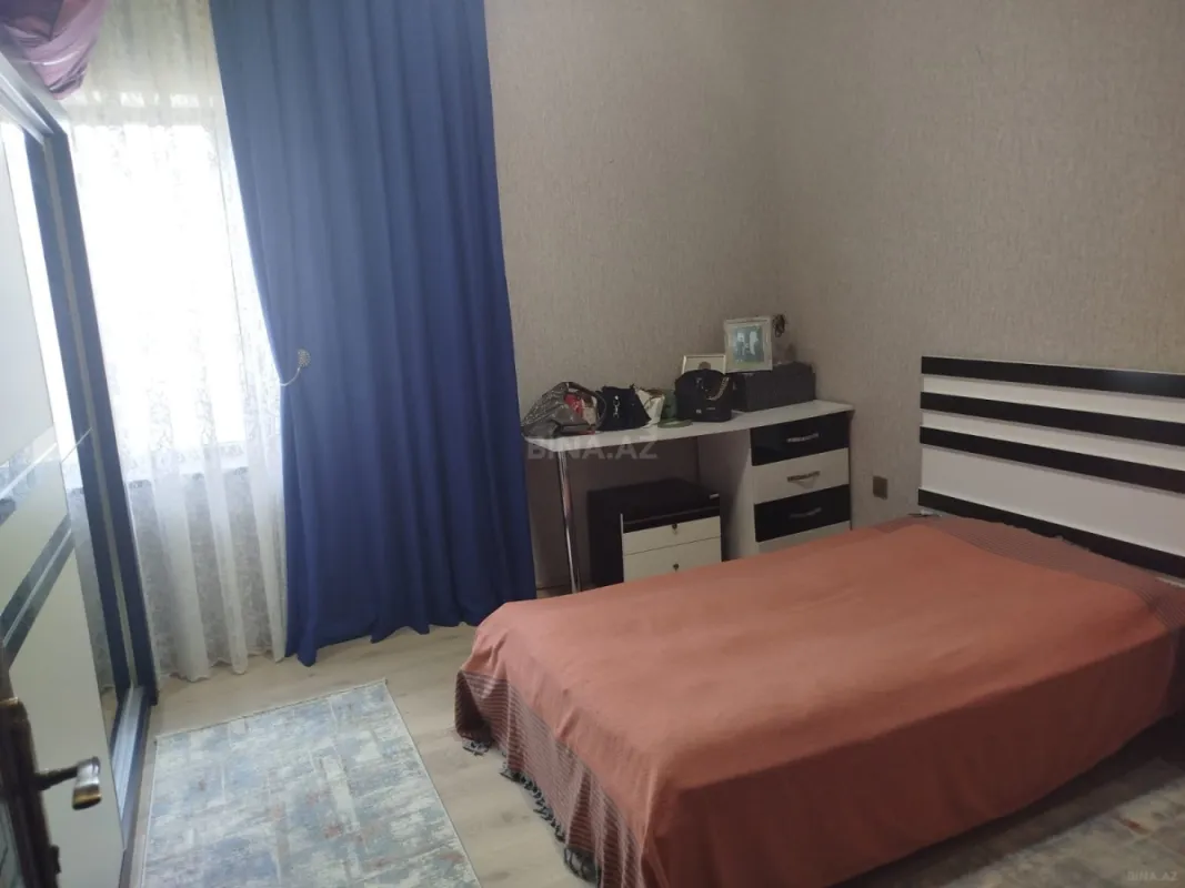 Satılır 4 otaqlı həyət evi 172 m²