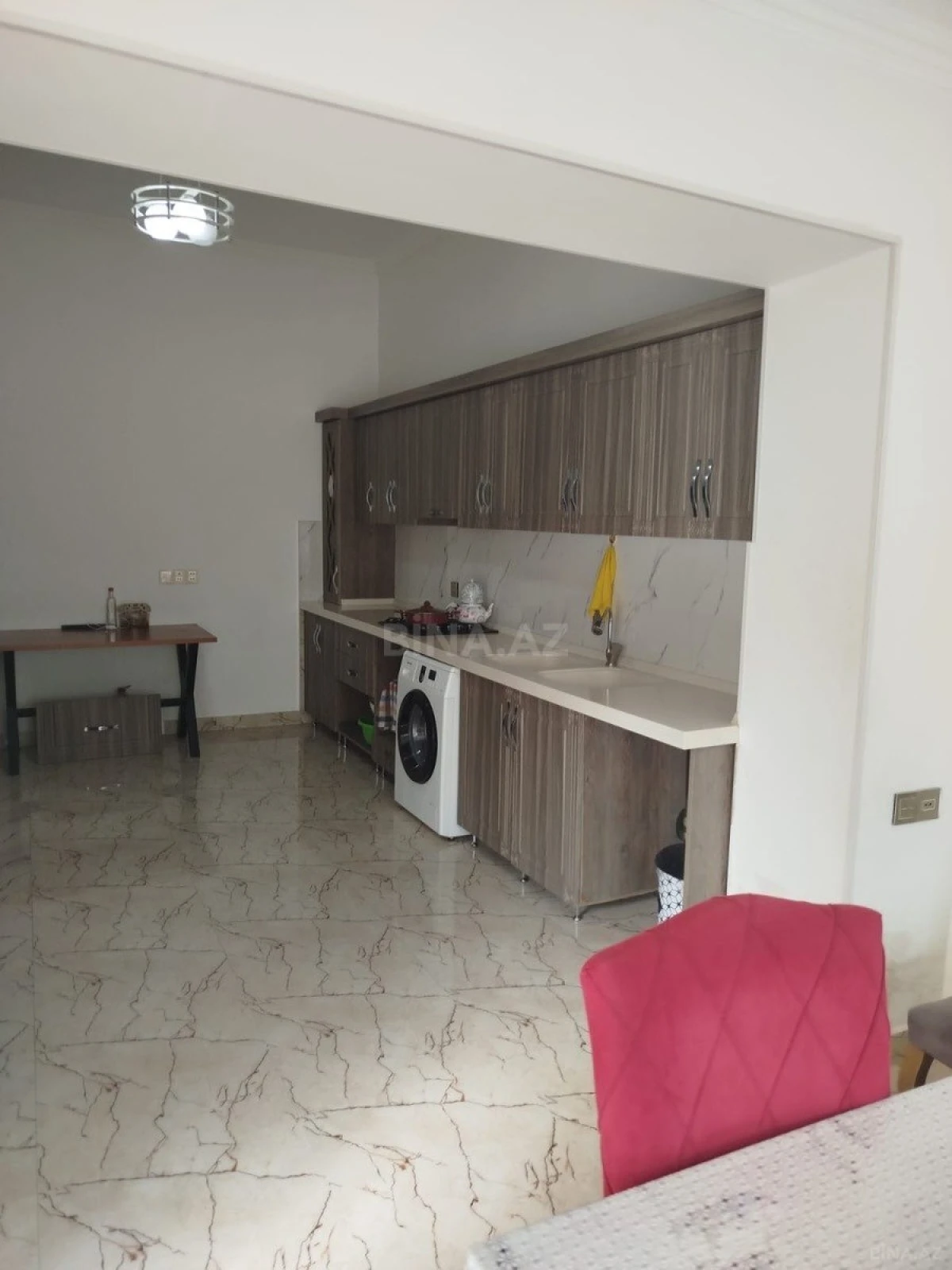 Satılır 4 otaqlı həyət evi 172 m²
