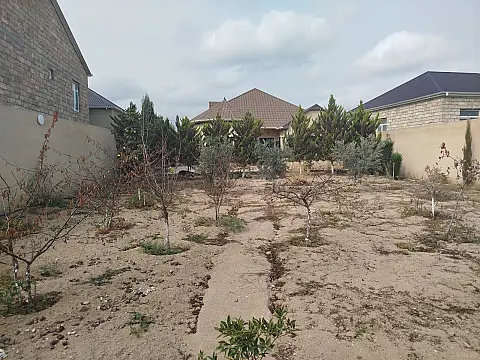 Satılır 4 otaqlı həyət evi 172 m²