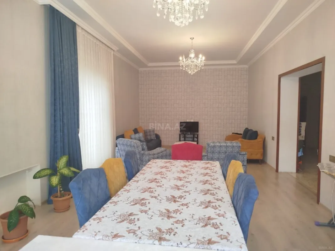 Satılır 4 otaqlı həyət evi 172 m²