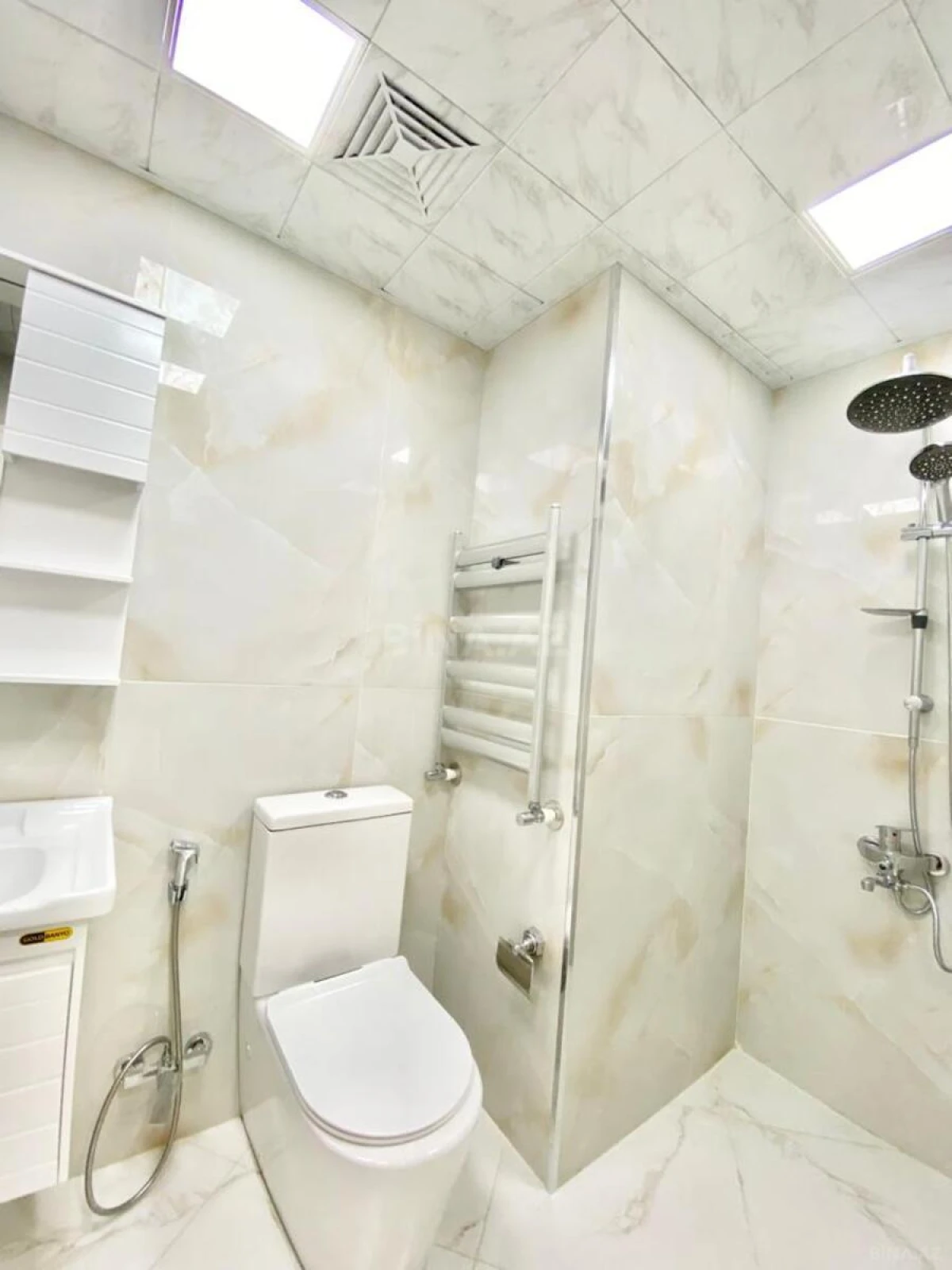 Satılır 2 otaqlı mənzil 47 m²