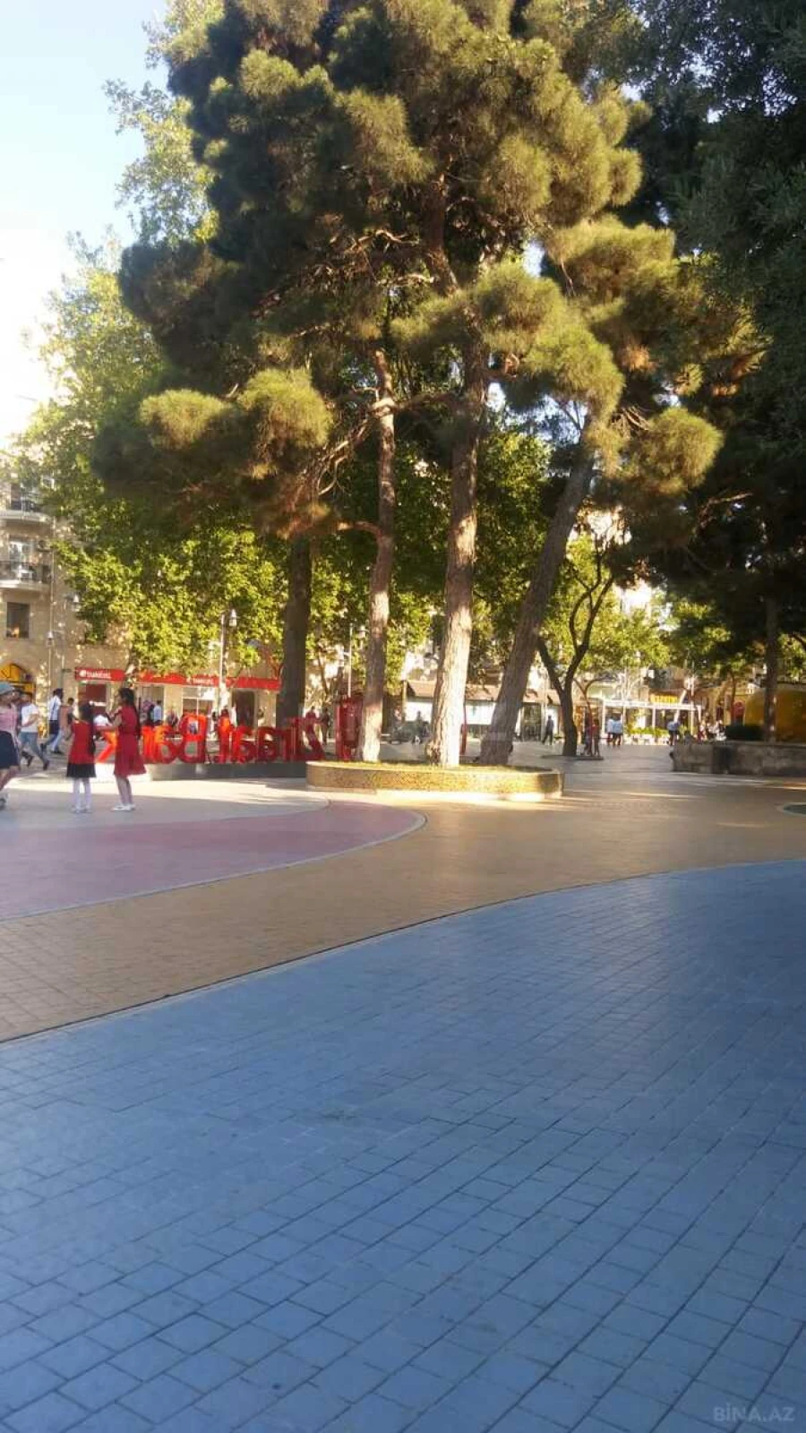 Kirayə verilir 2 otaqlı mənzil 60 m²