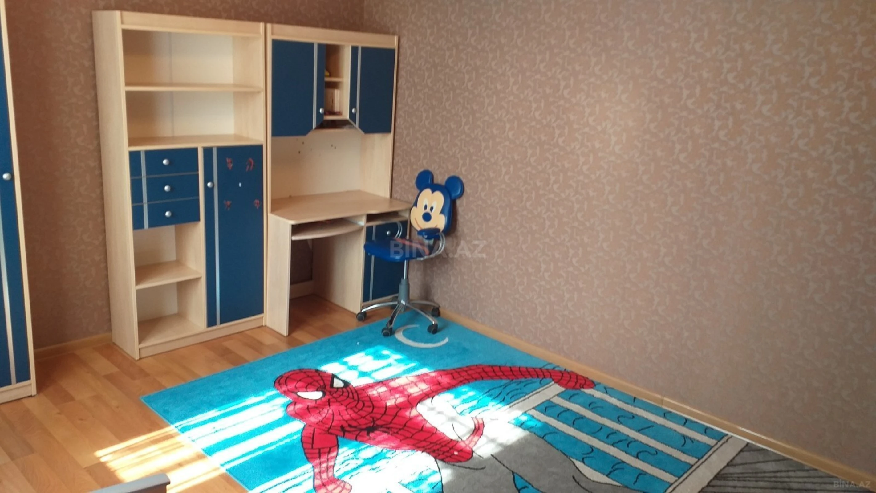 Satılır obyekt 335 m²