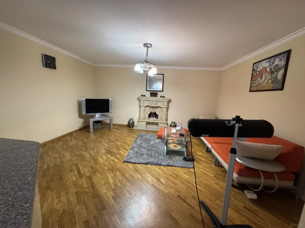 Satılır 2 otaqlı mənzil 92 m²