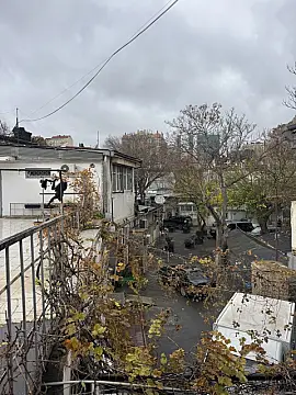 Satılır 2 otaqlı mənzil 92 m²