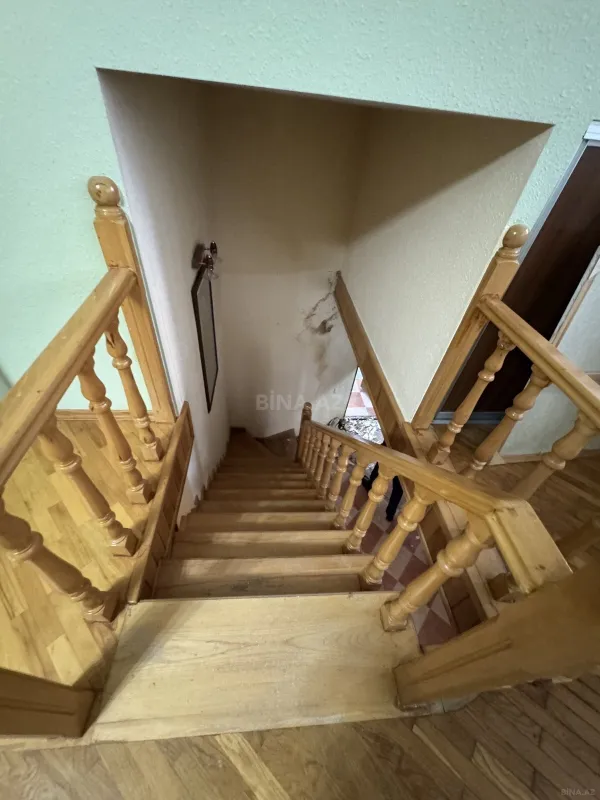 Satılır 2 otaqlı mənzil 92 m²