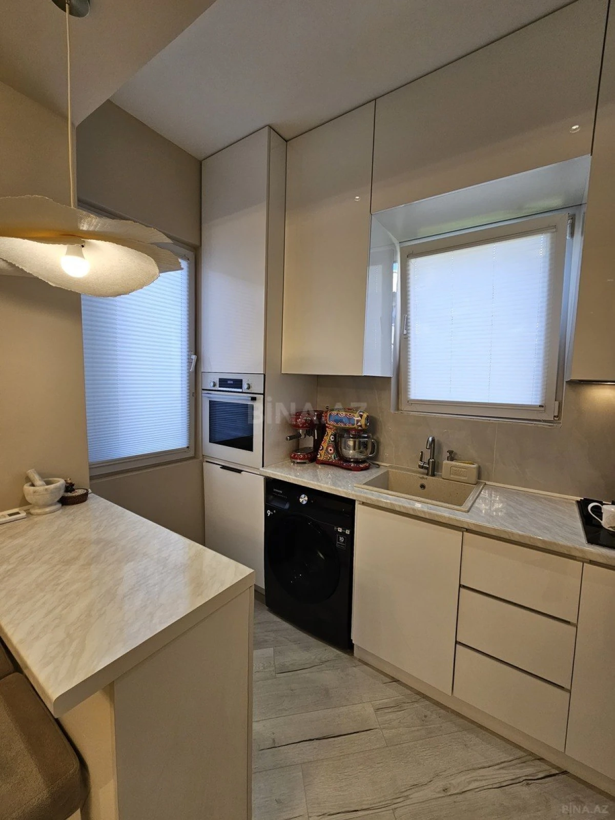 Satılır 3 otaqlı mənzil 82 m²