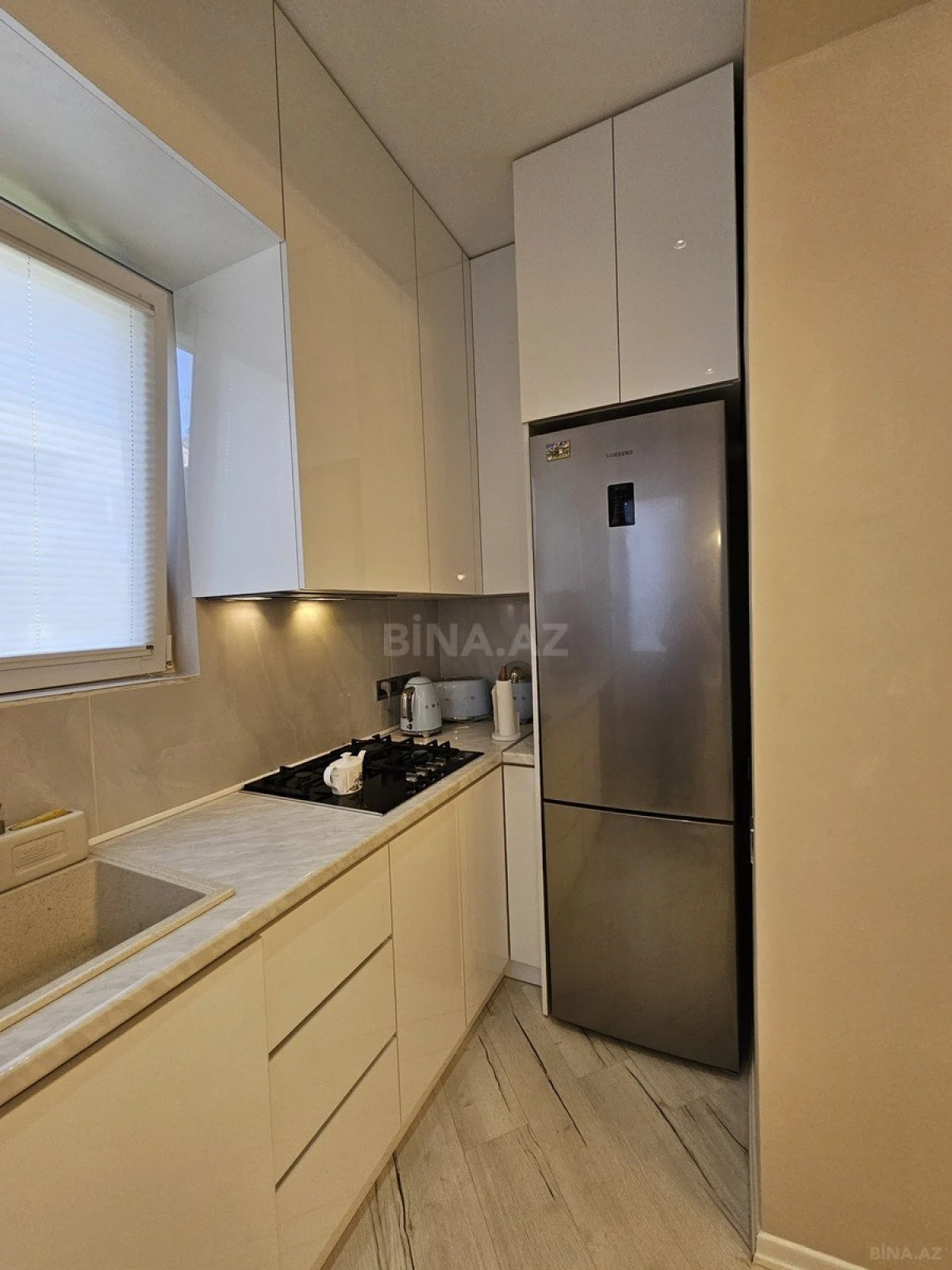 Satılır 3 otaqlı mənzil 82 m²