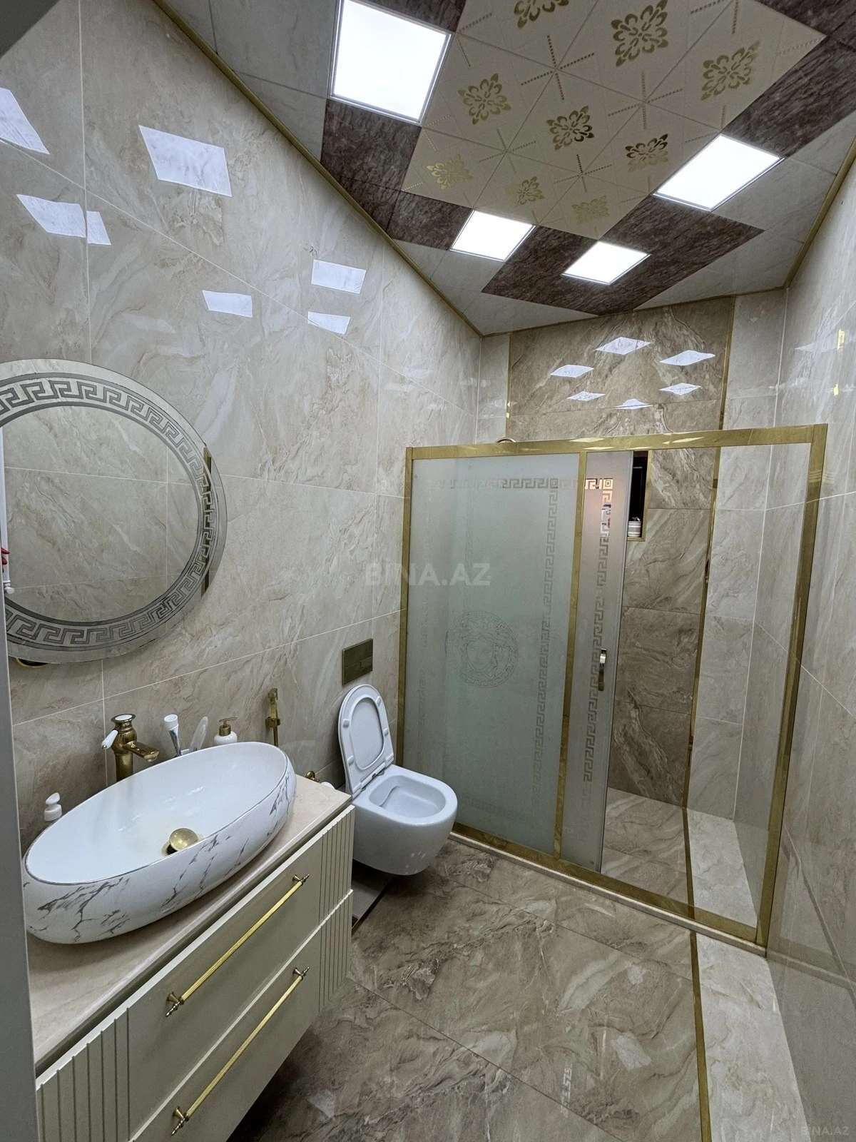 Satılır 7 otaqlı həyət evi 450 m²