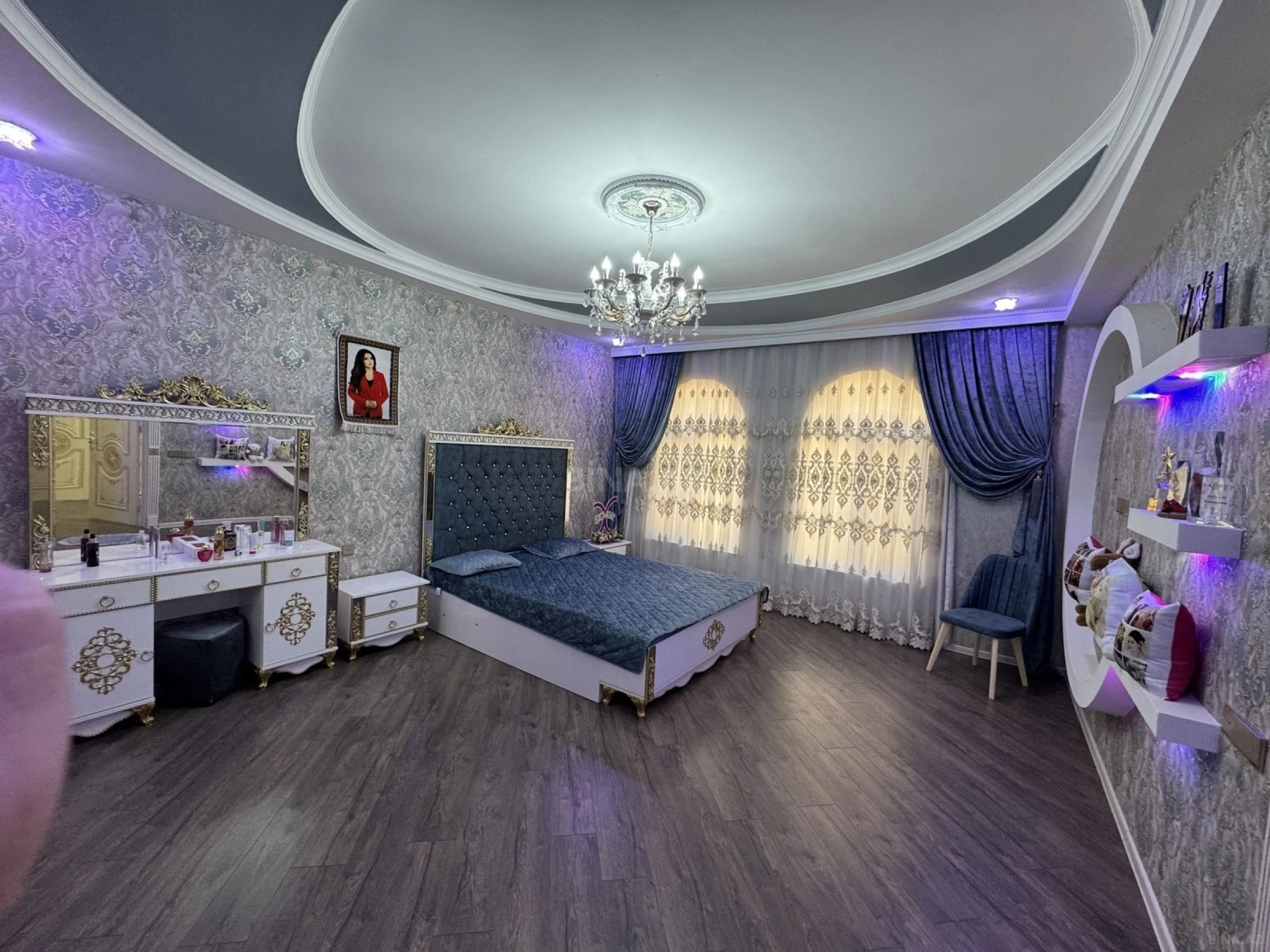 Satılır 7 otaqlı həyət evi 450 m²
