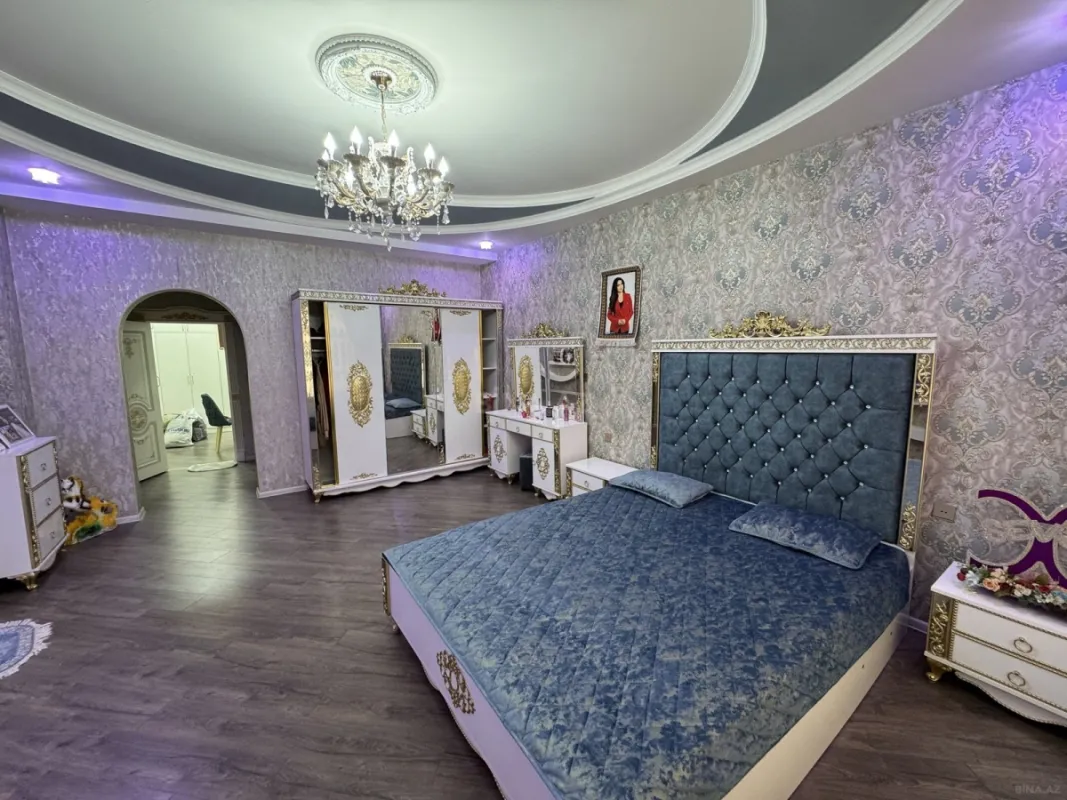 Satılır 7 otaqlı həyət evi 450 m²