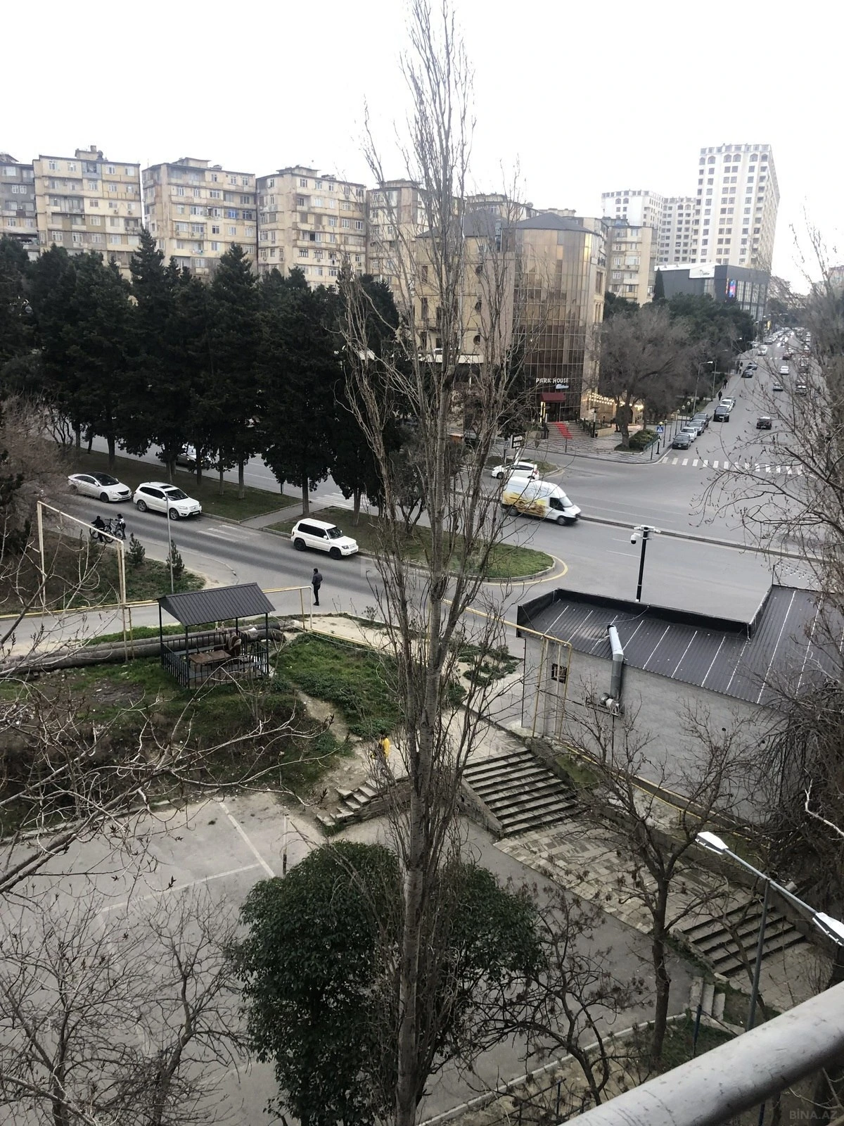 Kirayə verilir 2 otaqlı mənzil 65 m²