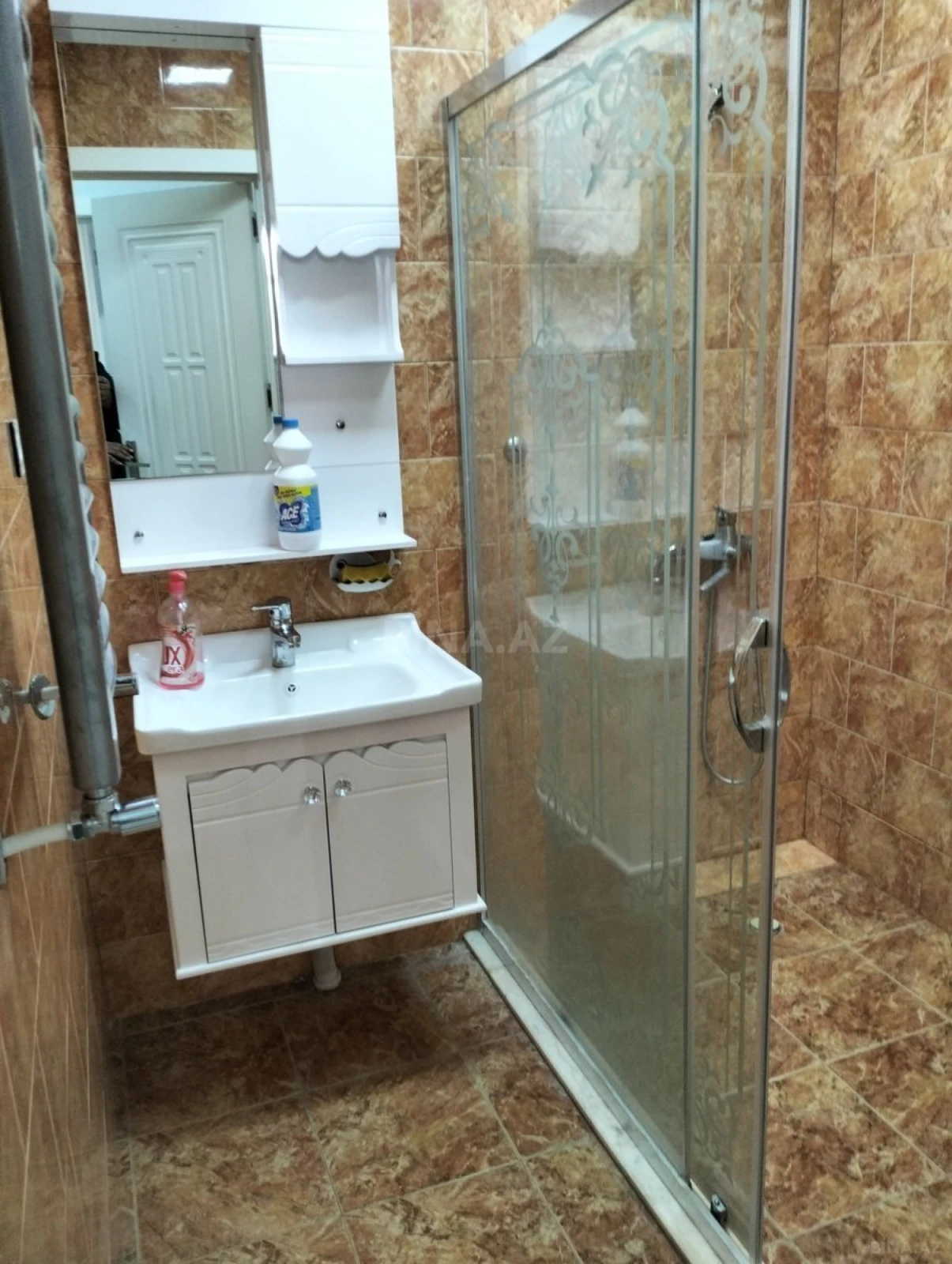 Satılır 2 otaqlı mənzil 96 m²