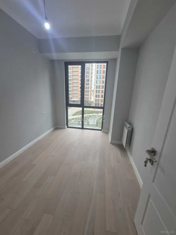 Satılır 3 otaqlı mənzil 83.3 m²
