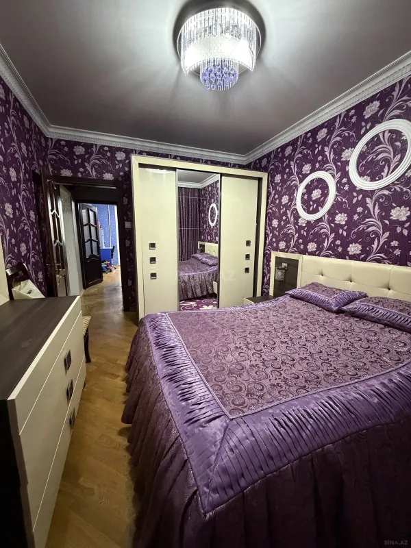 Satılır 4 otaqlı mənzil 115 m²