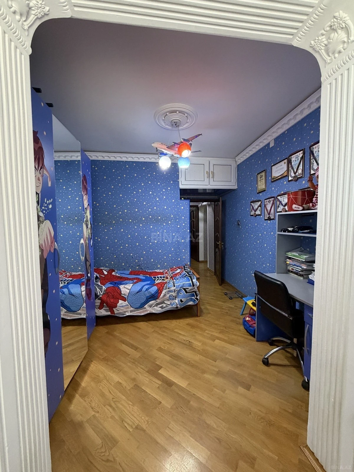 Satılır 4 otaqlı mənzil 115 m²