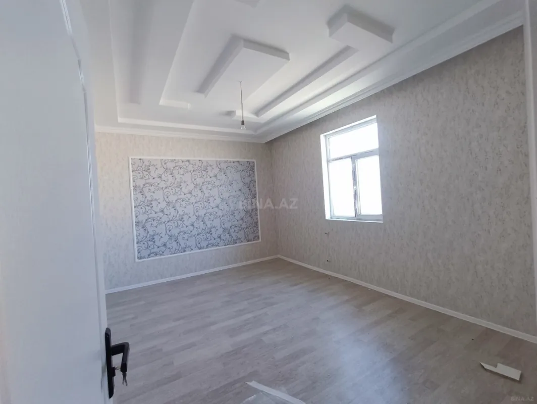 Satılır 4 otaqlı həyət evi 135 m²