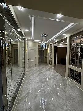 Satılır 3 otaqlı mənzil 140 m²